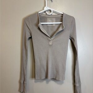 aerie Ribbed Long-Sleeve Henley Top - Taupe